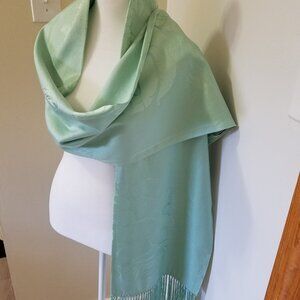Banana Republic - Elegant Shawl